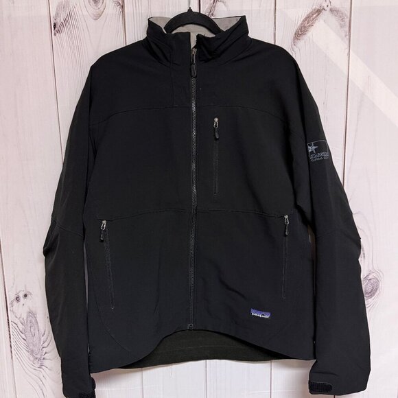 Patagonia Men’s Guide Jacket Black Large EUC – Logo on Sleeve